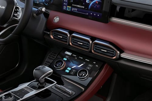 Front AC Controls of جيتور X70Plus