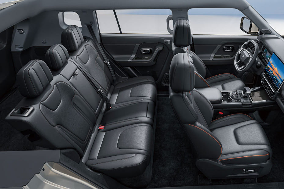 جيتور T1 Front And Rear Seats Together