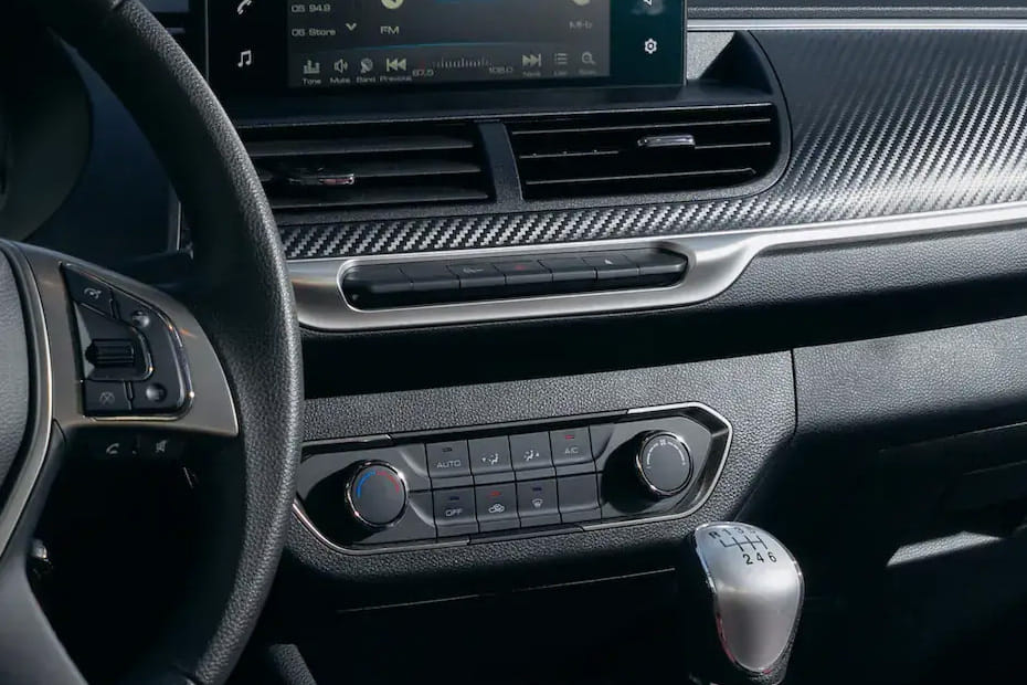 Front AC Controls of GWM Wingle 7