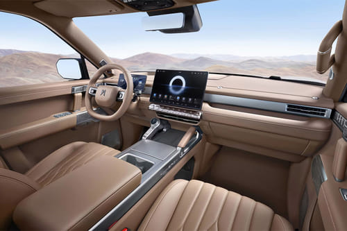 Dashboard View of Warrior M817