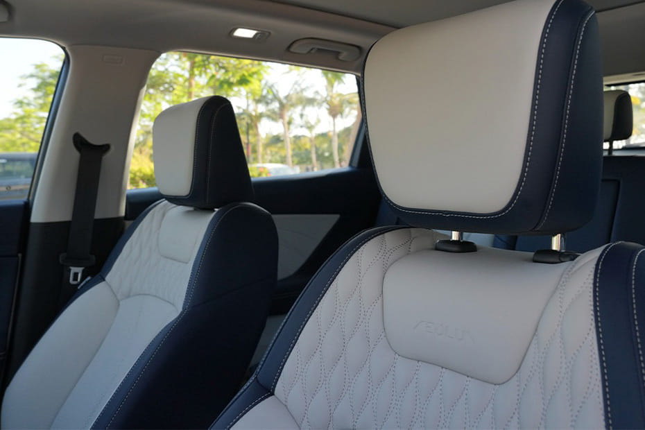 هيودج Front Seats