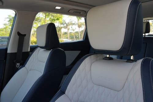 هيودج Front Seats