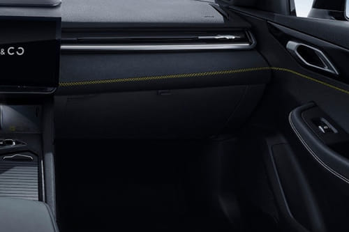 لينك اند كو 3 Glove Box