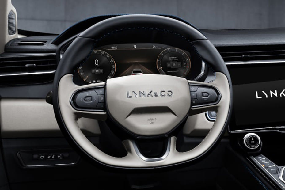 لينك اند كو 1 Steering Wheel