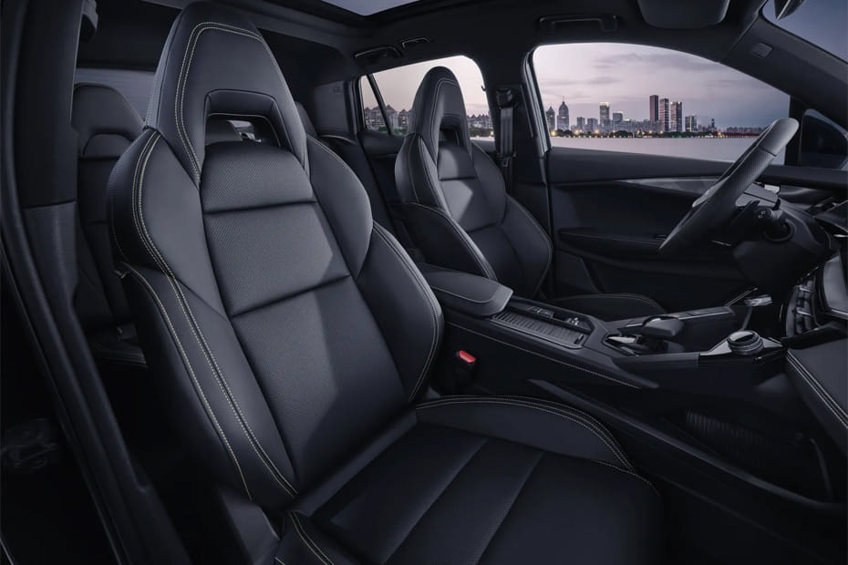 06 Front Seats
