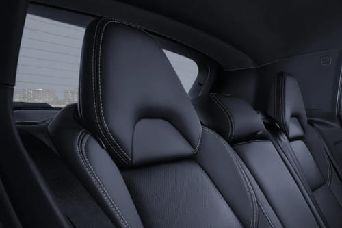 06 Rear Seat Head rest