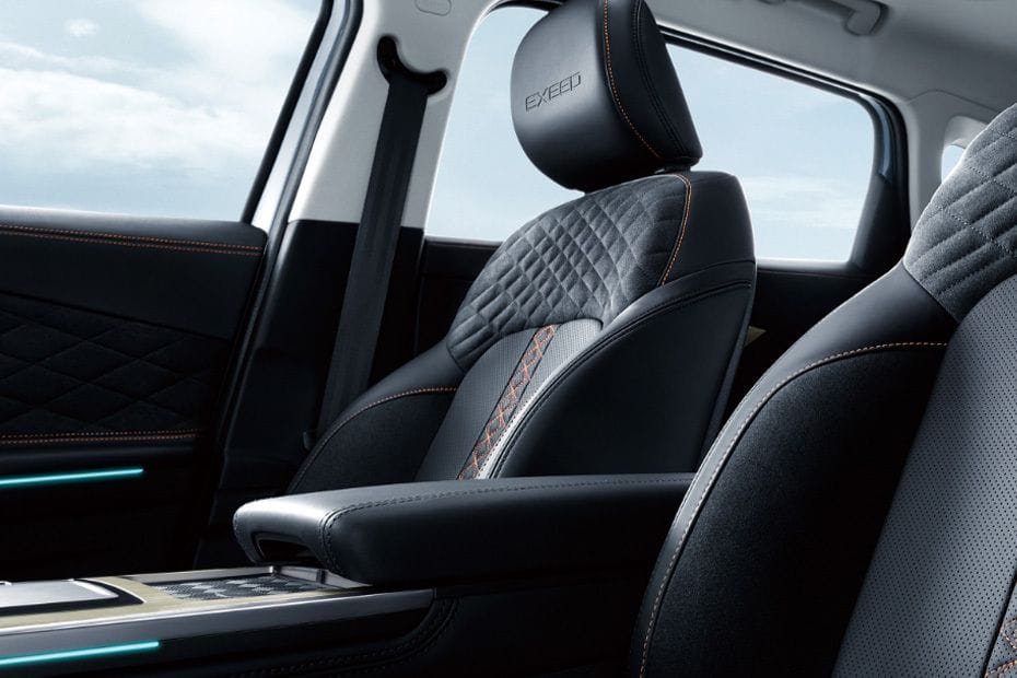 TXL Front Seats في العربيةالسعودية