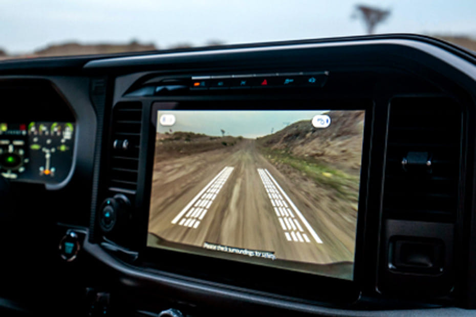 اف-150 رابتر Parking Assist