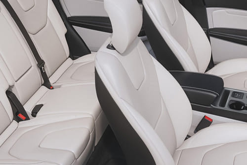 Ford Edge Front And Rear Seats Together