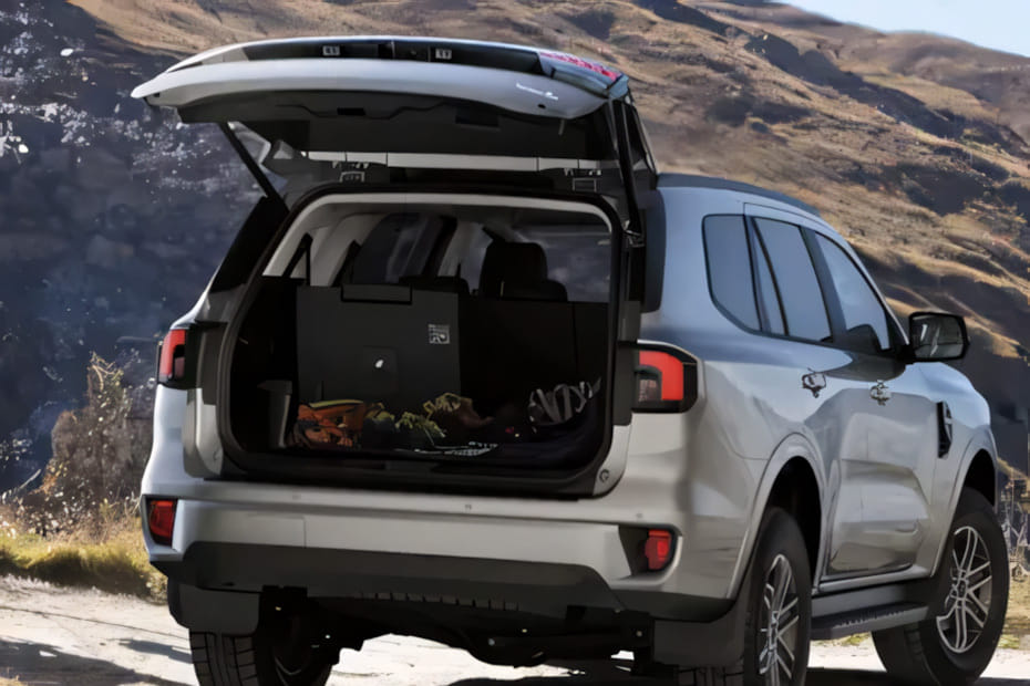 EVEREST Trunk Open