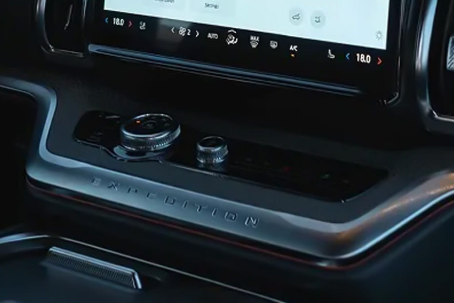 Front AC Controls of فورد إكسبيديشن