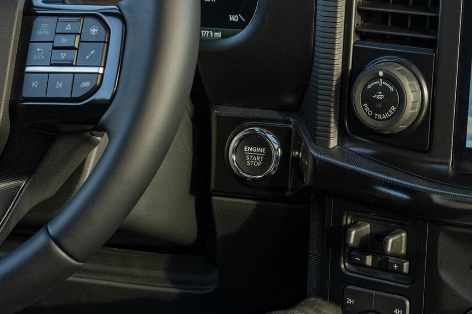 فورد F-150 (2026) Engine Start Stop Button
