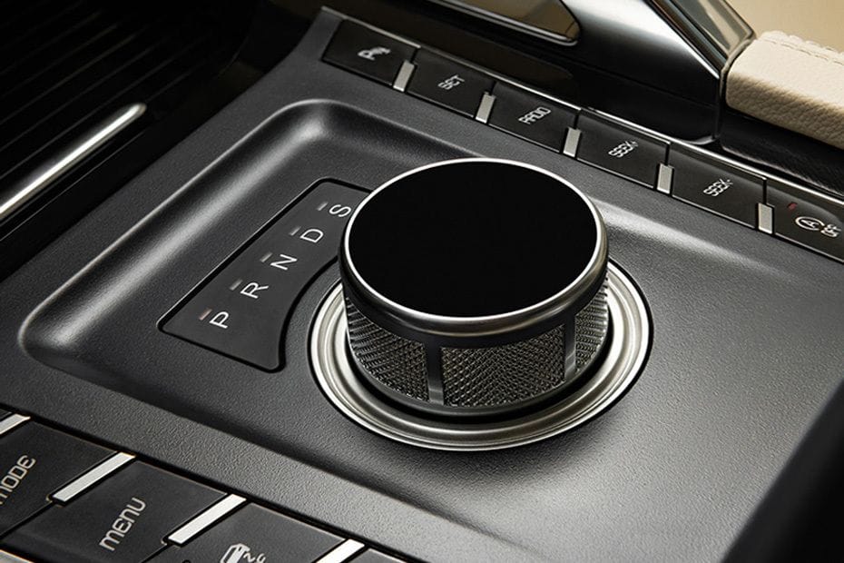 Center Controls of Zotye T700