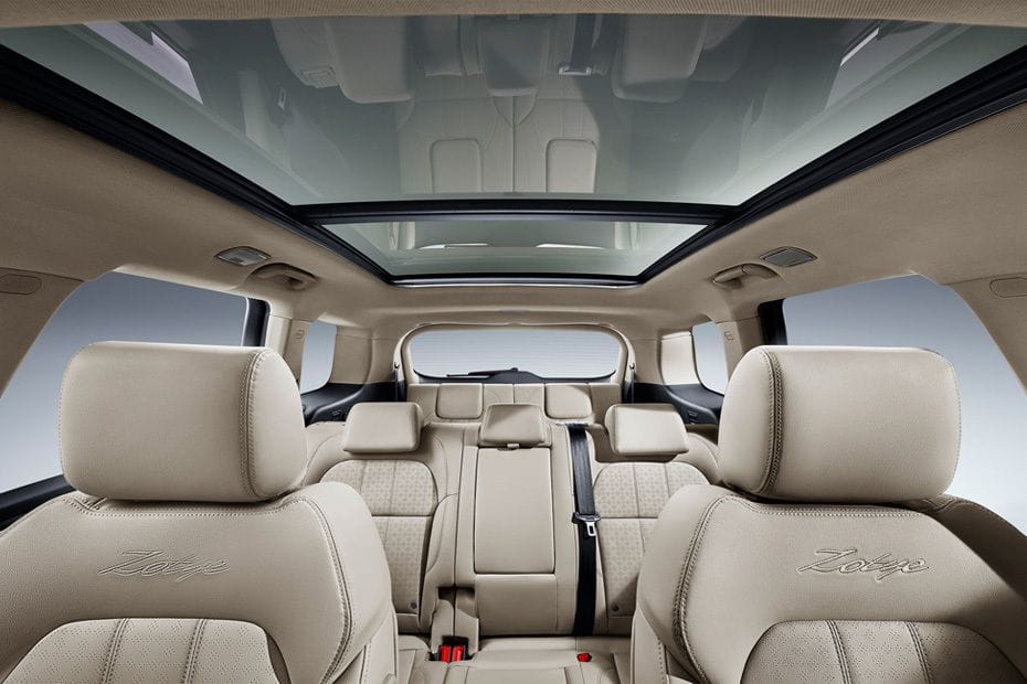 Zotye T700 Front And Rear Seats Together