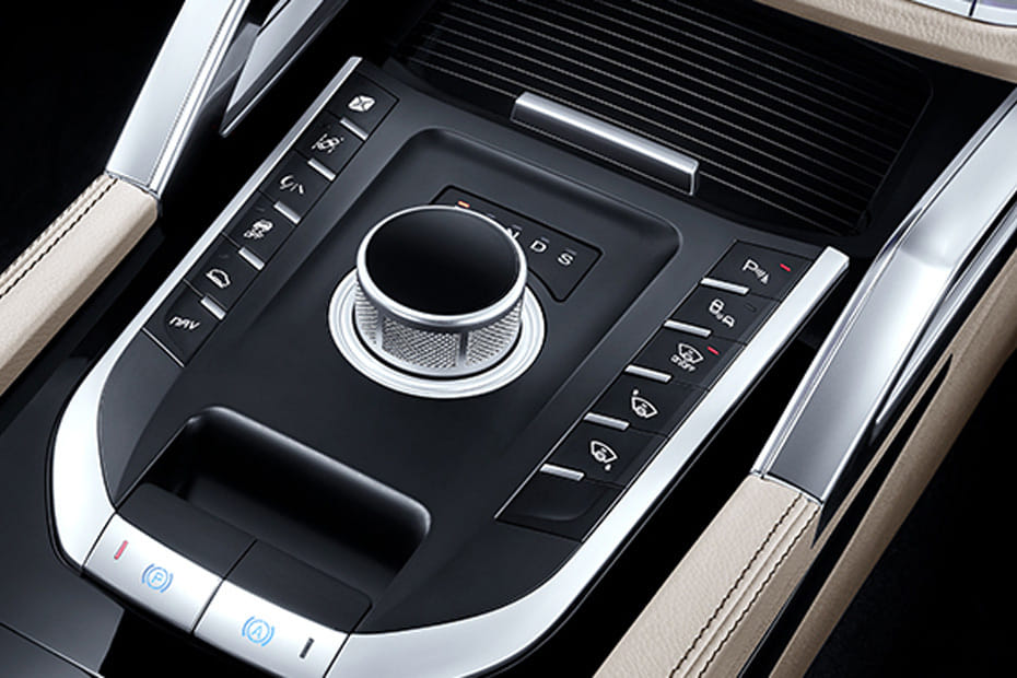 Center Controls of Zotye T700L