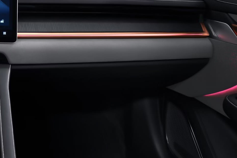 زيكر 1 Glove Box