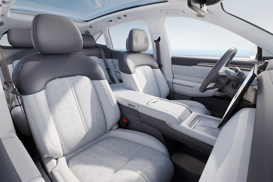 ٧ إكس Front Seats