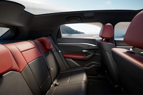 فينفاست VF7 Rear Seats