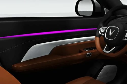 door handle interior of فينفاست VF9