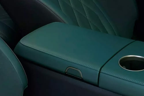 S09 Front Center Divider