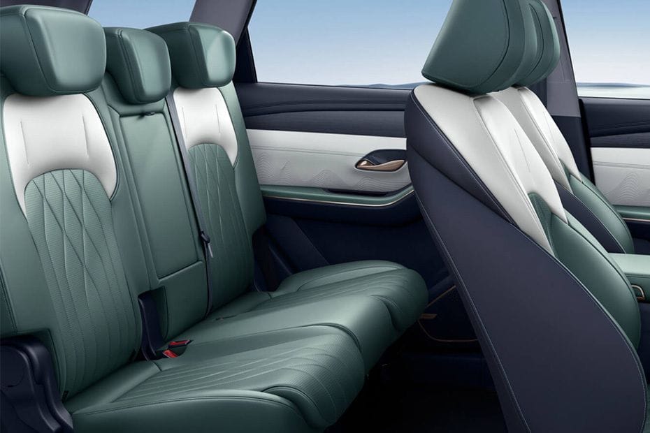 سوإست S09 Rear Seats