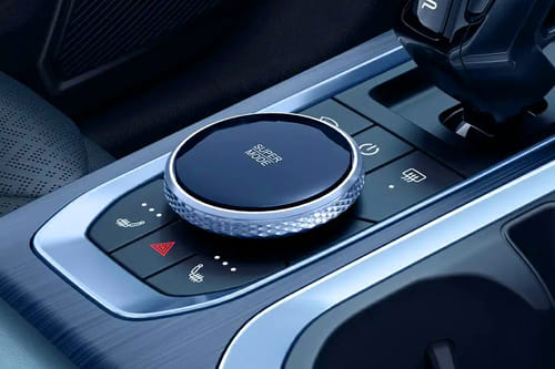 Center Controls of جايكو J7