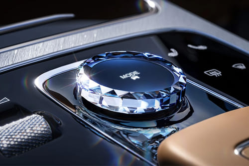 Center Controls of جايكو J8