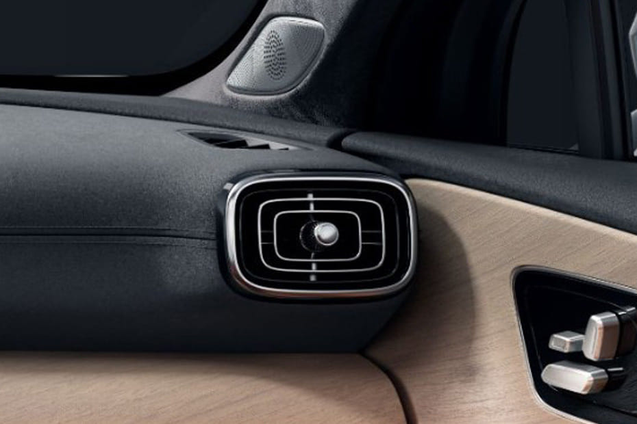 J8 Front Side Ac Vents