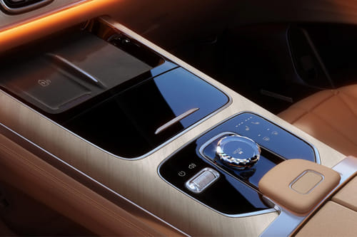 Power Accessories Outlet View of جايكو J8