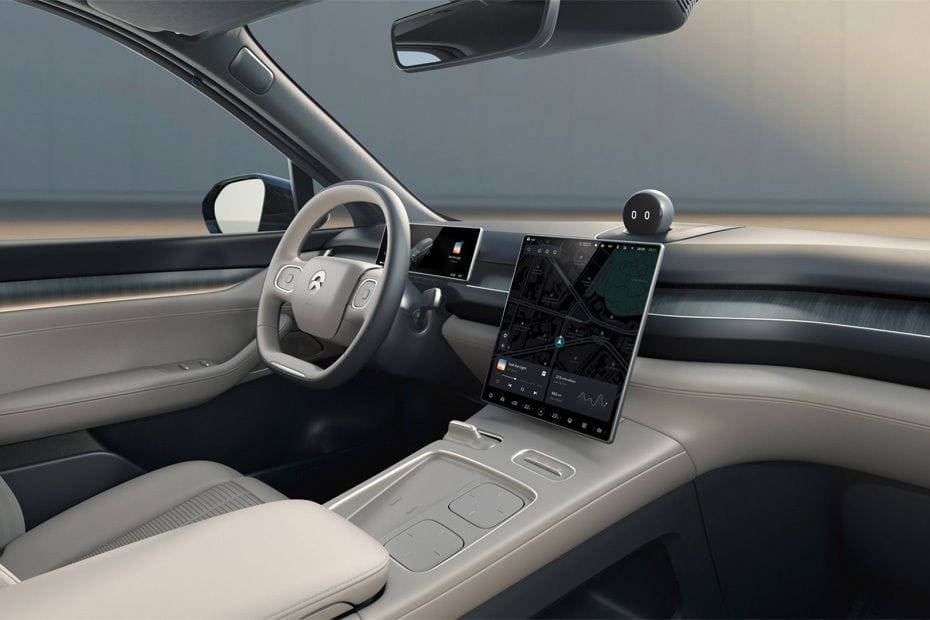 ES8 Center Console
