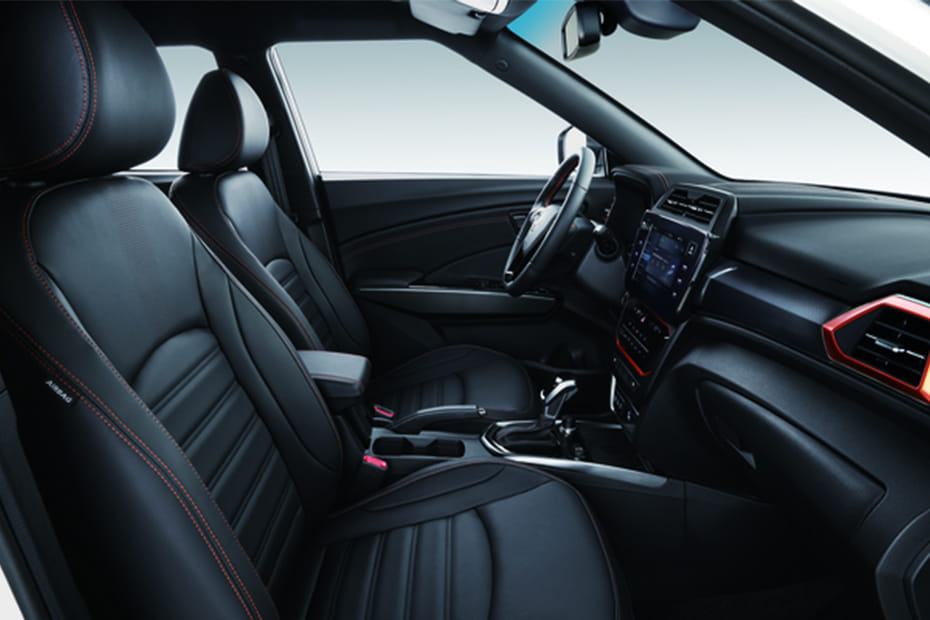 تيفولي Front Seats