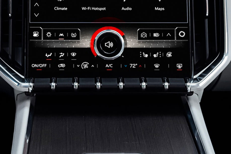 Front AC Controls of جي إم سي أكاديا