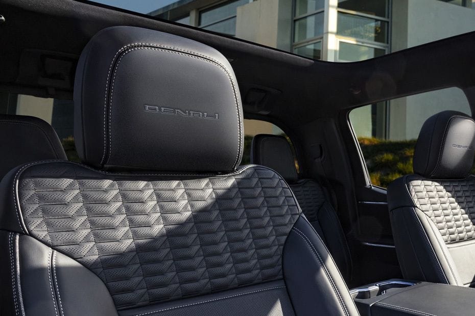 سييرا إي في Front Seat Headrest