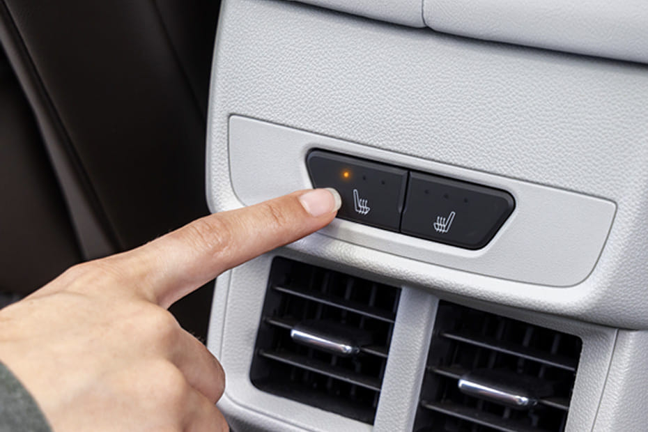 تيرين Rear AC Controls