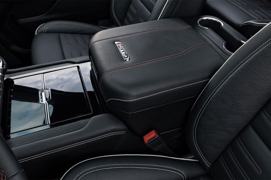 يوكون  Armrest Rear