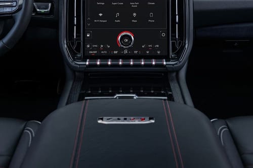 Front AC Controls of جي إم سي يوكون إكس إل 