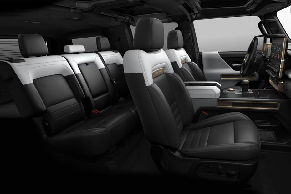 جي إم سي هامر إي في بيك أب Front And Rear Seats Together