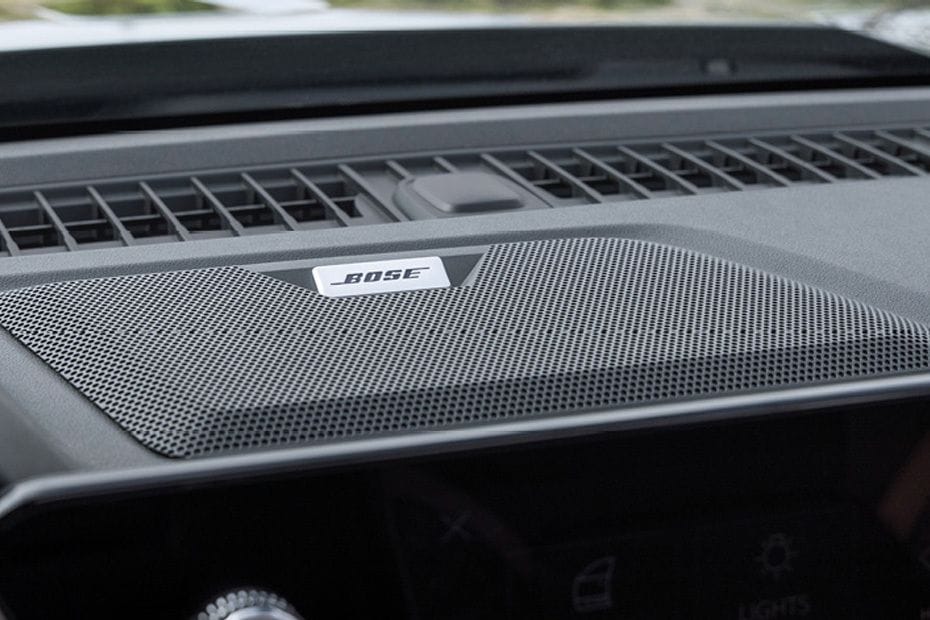 Speakers View of GMC Canyon in Saudi Arabia