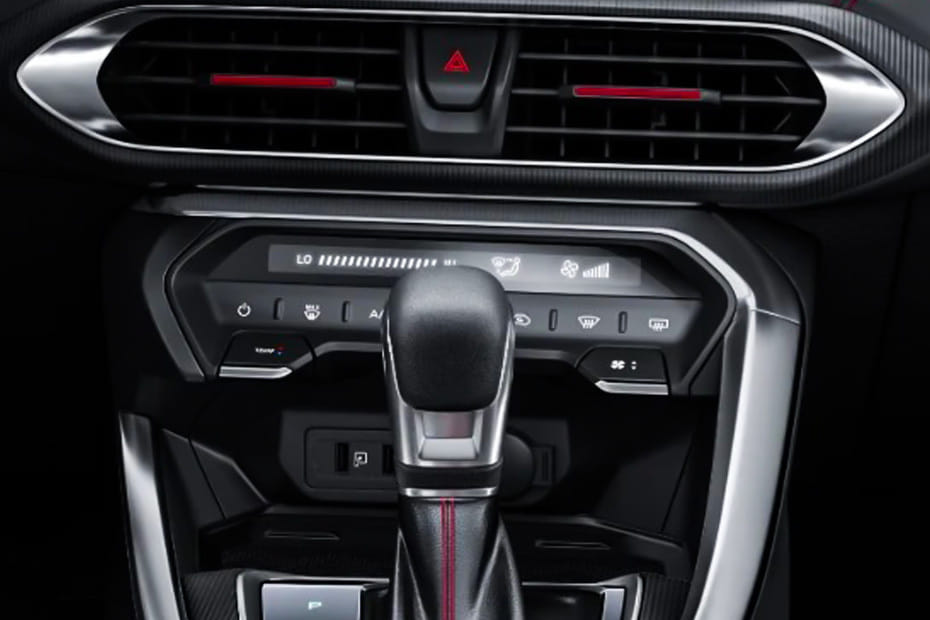 Front AC Controls of كايي إي ٥