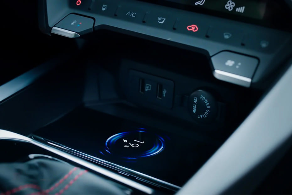 Power Accessories Outlet View of كايي إي ٥