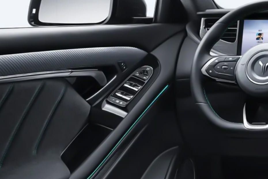 Voyah Free Drivers Side In Side Door Controls
