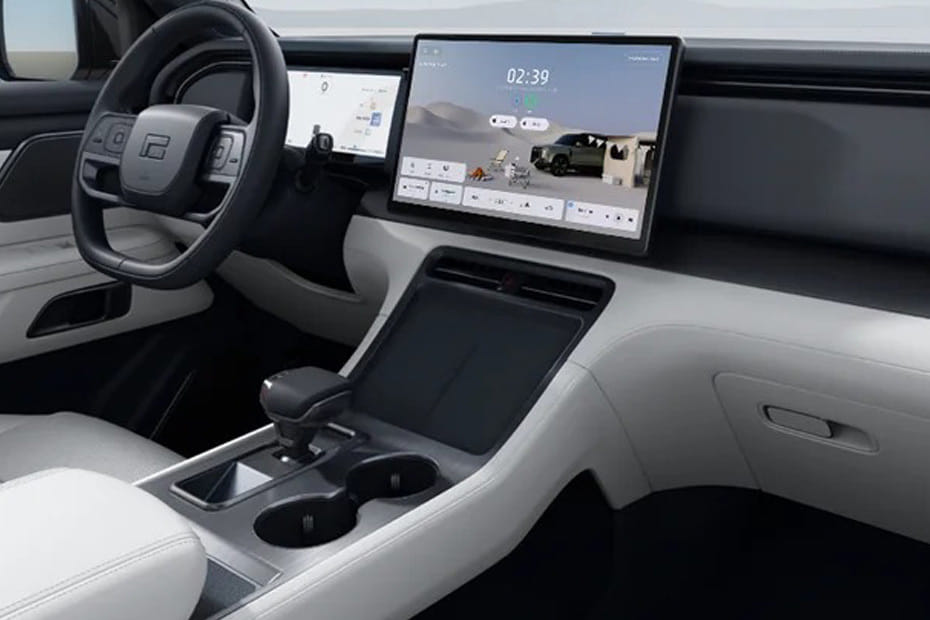 01 Center Console