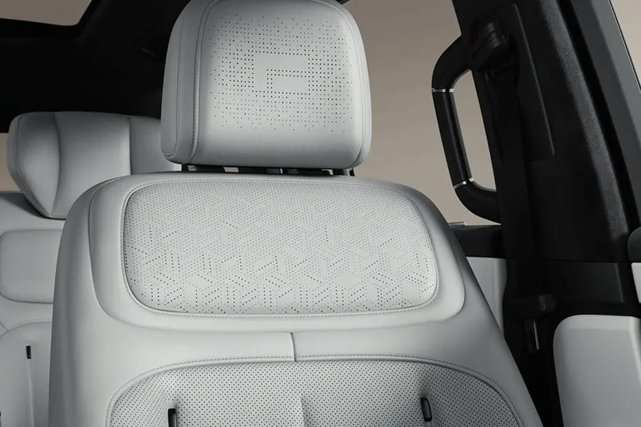 أداماس Front Seat Headrest