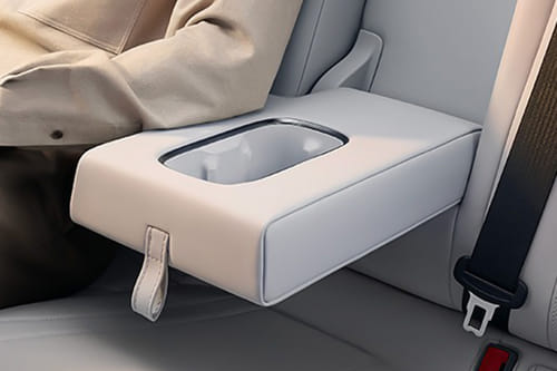 إس يو 7 Armrest Rear