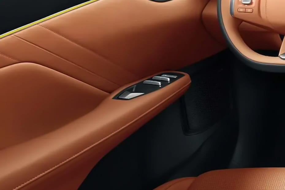 Deepal S05 Drivers Side In Side Door Controls