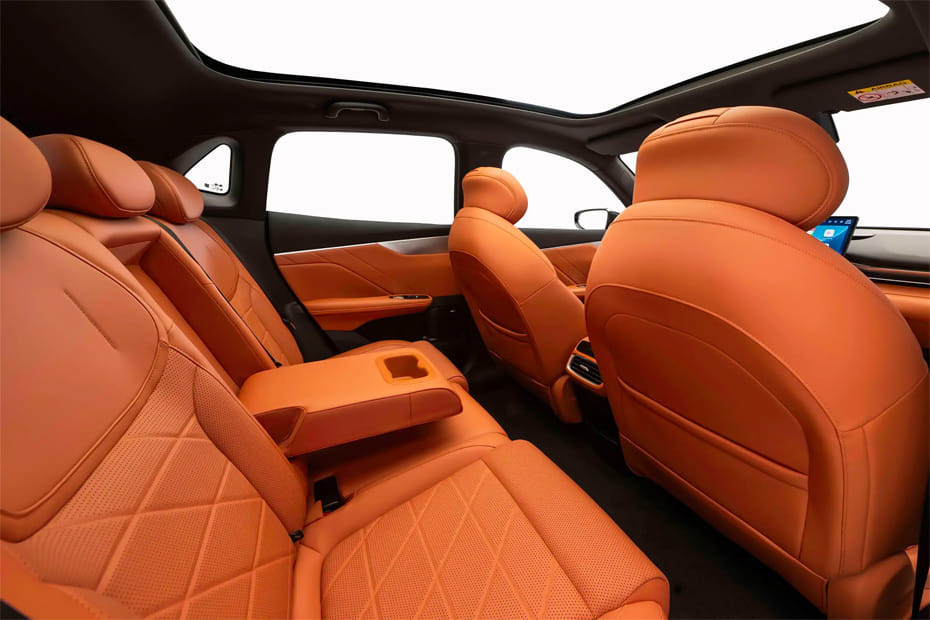 إس 05 Front Seats