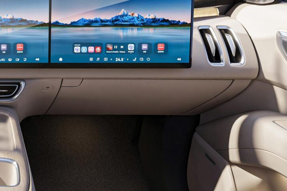 ديبال إس 09 Glove Box