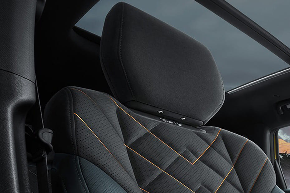 G318 Front Seat Headrest