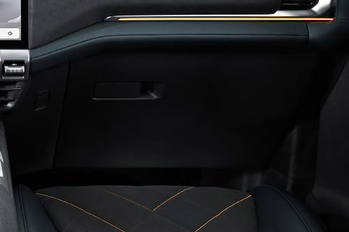 ديبال جي 318 Glove Box