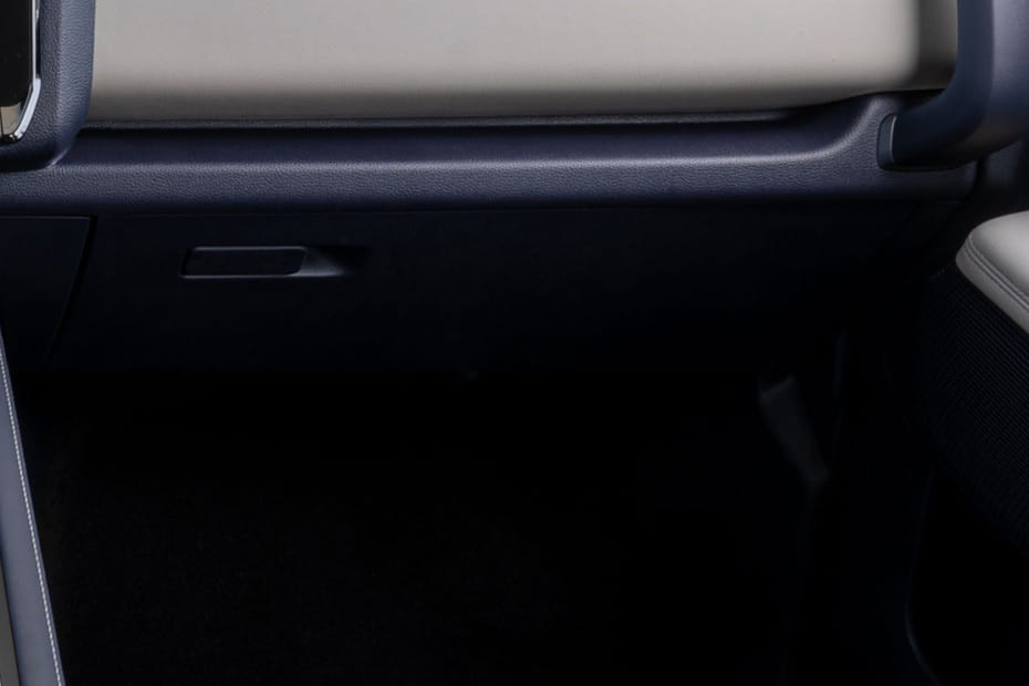 ج إم سي جراند أفينيو Glove Box